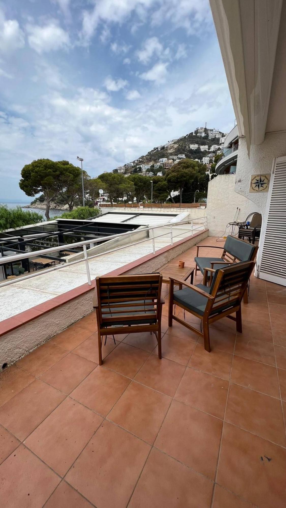 Precioso Apartamento Moderno En Primera Linea Del Mar Av-11 Roses Eksteriør billede