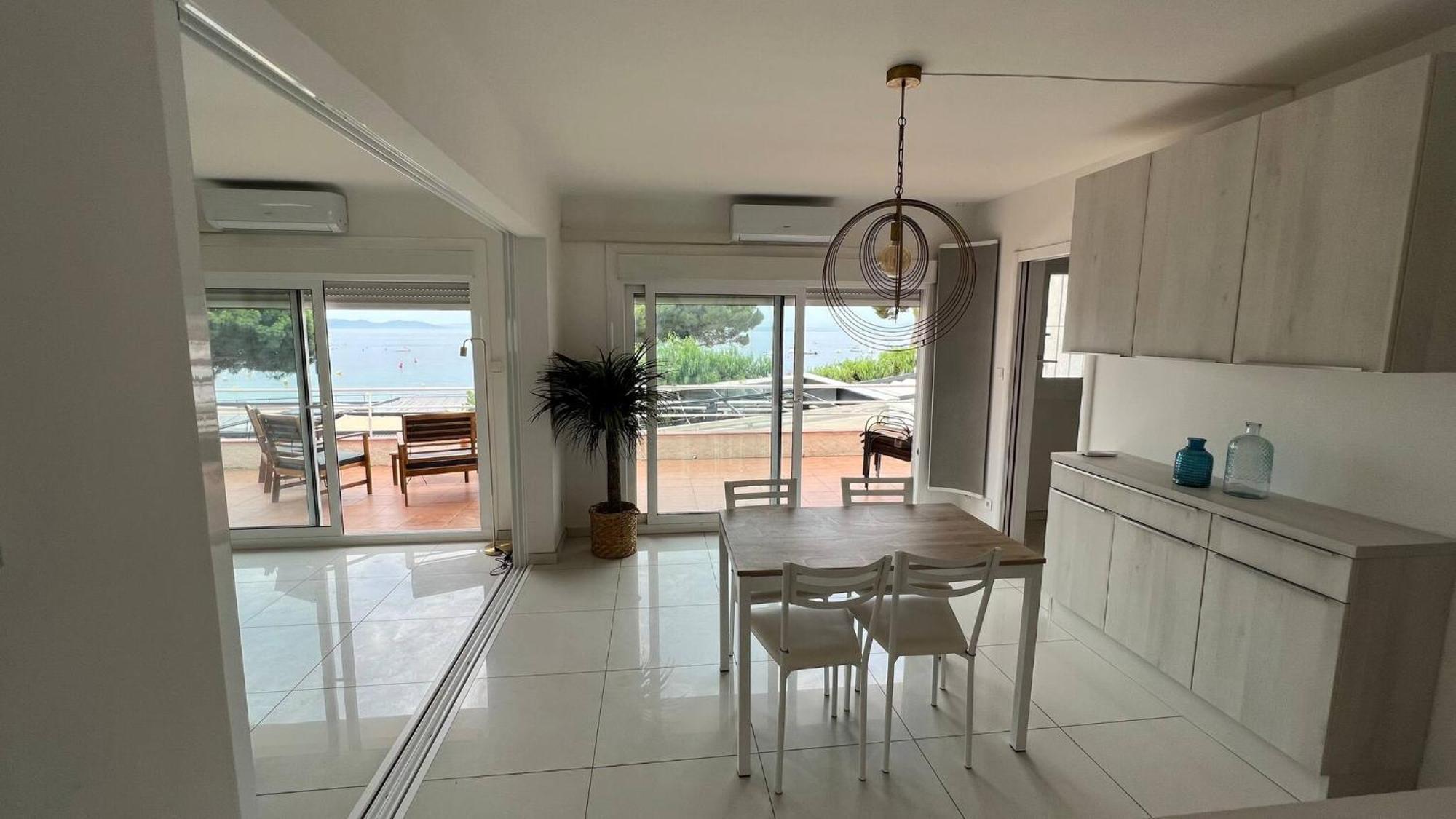 Precioso Apartamento Moderno En Primera Linea Del Mar Av-11 Roses Eksteriør billede