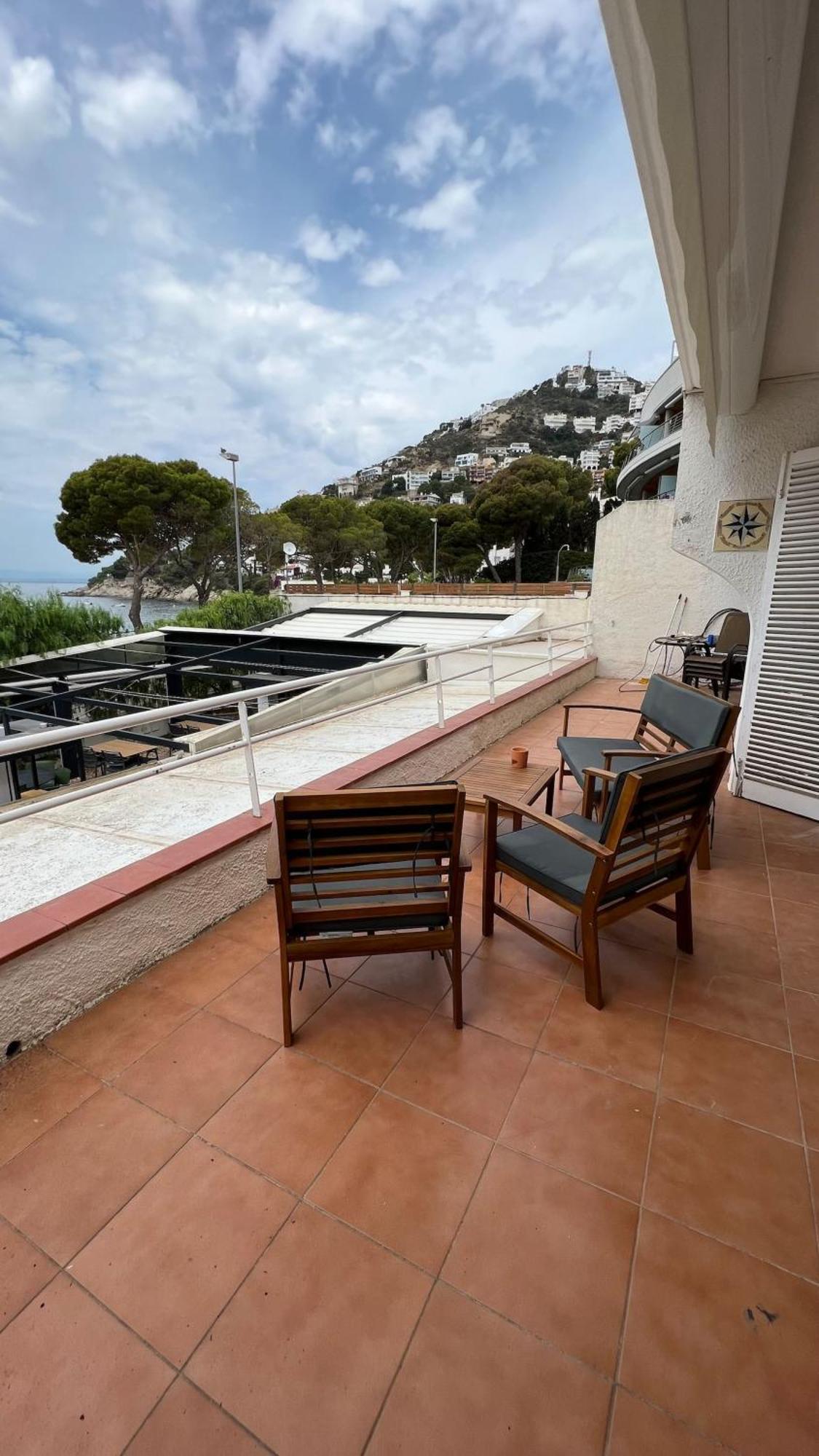 Precioso Apartamento Moderno En Primera Linea Del Mar Av-11 Roses Eksteriør billede