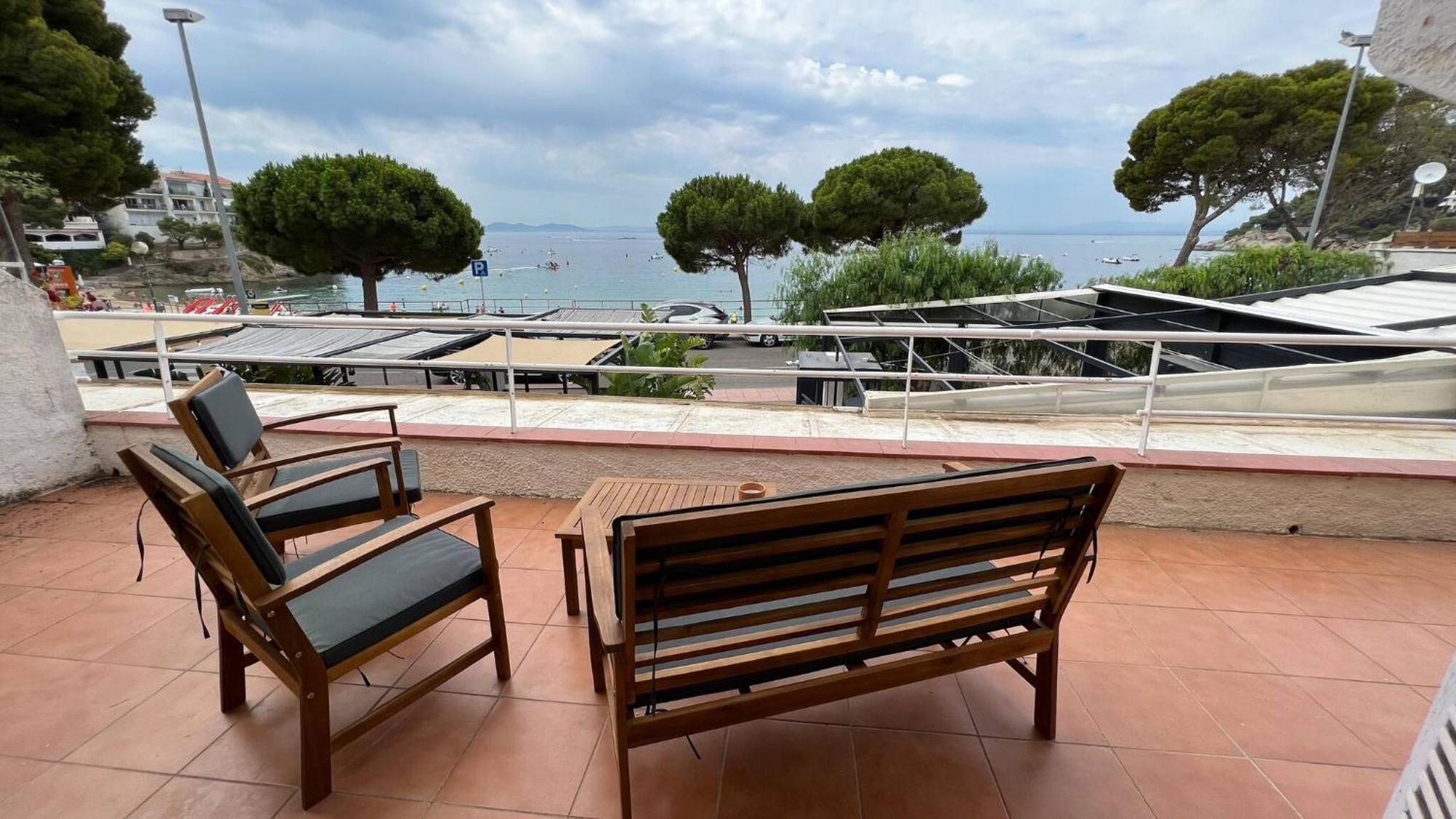 Precioso Apartamento Moderno En Primera Linea Del Mar Av-11 Roses Eksteriør billede